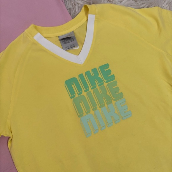 Nike | vintage Y2K slim fitted tshirts athletic athleisure street - Picture 5 of 5